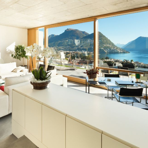 Beautiful penthouse with ocean and mountain views
